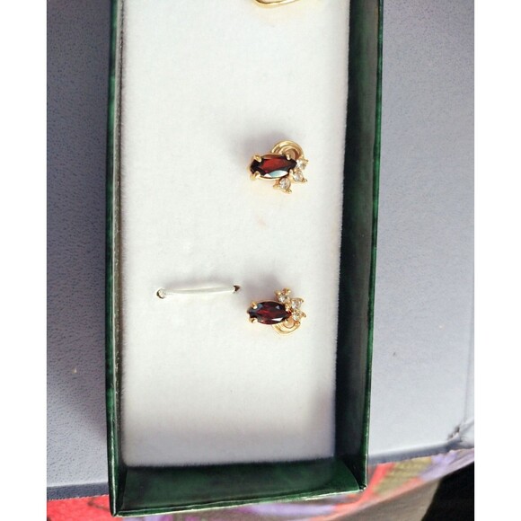 Earrings 3 Pairs Gold Tone Genuine Stones Gift Box Birthstone Garnet Pearl Onyx - Picture 7 of 14